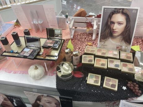 秋色メイクのご提案💄